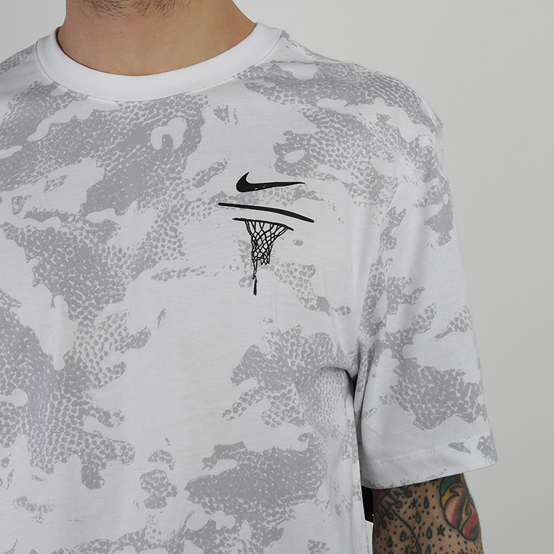 мужская белая футболка Nike Pebble AOP Tee BQ3594-100 - цена, описание, фото 2